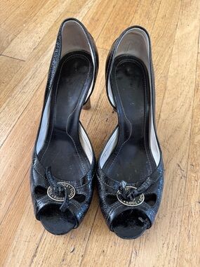 Tod's Black Patent Leather Peep-Toe Heels with Logo Ring